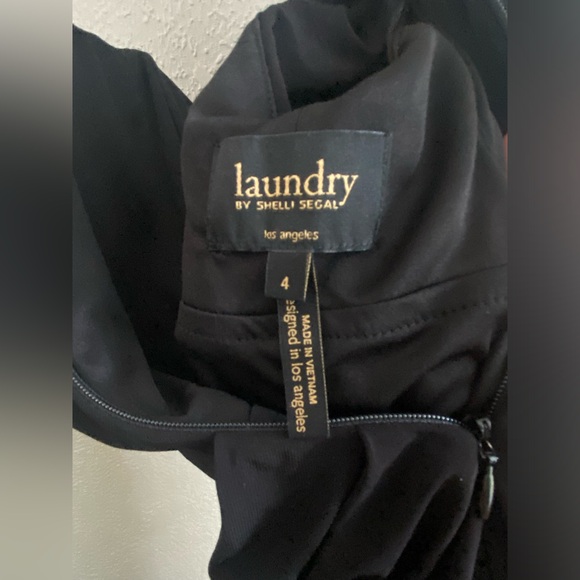 NWOT, Laundry by Shelli Segal Women’s Twist Body-Con Black Cocktail Dress Size 4 - Picture 4 of 12